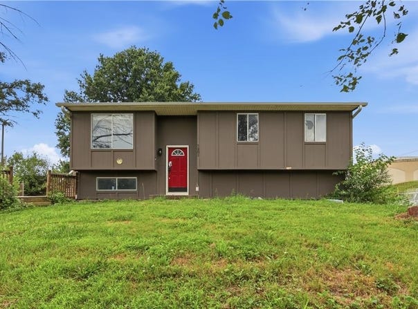 1201 S 5th Street, Atchison, KS 66002