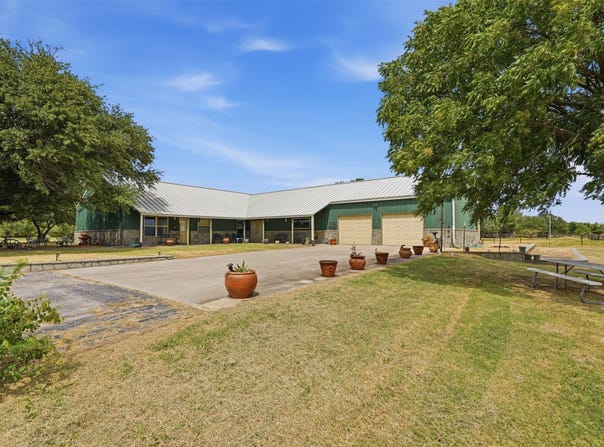8165 Jackson Road, Krum, TX 76249