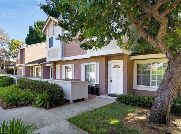 27 Christamon S, Irvine, CA 92620