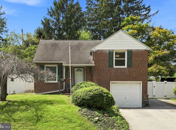 20 N MALIN Road, BROOMALL, PA 19008