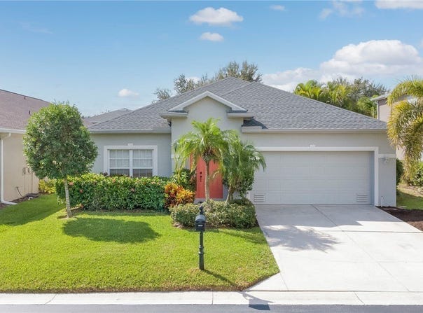 8960 Falcon Pointe Loop, Fort Myers, FL 33912