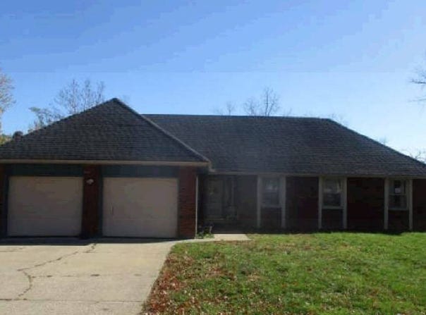 6817 Englewood Ave, Raytown, MO 64133