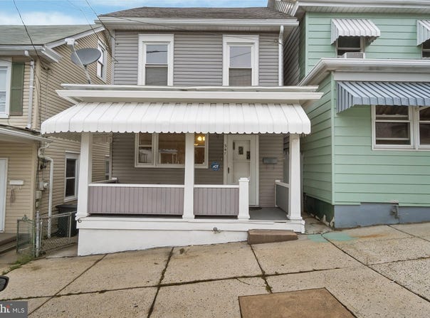 341 W RIDGE Street, LANSFORD, PA 18232