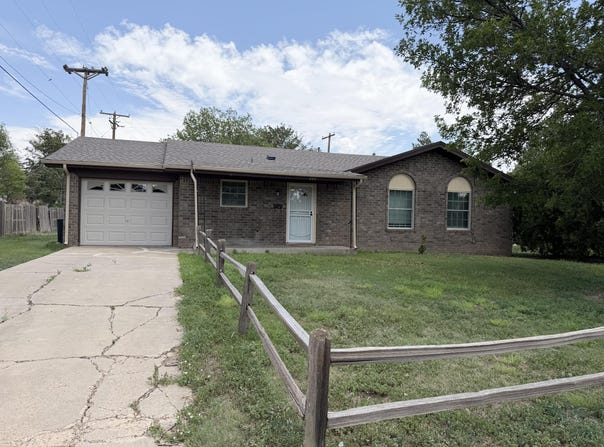 222 NW 11th St, Dimmitt, TX 79027