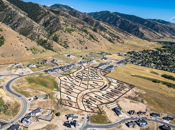 810 E 200 N 16, Providence, UT 84332