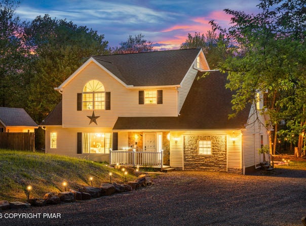 = Horizon Drive, Long Pond, PA 18334