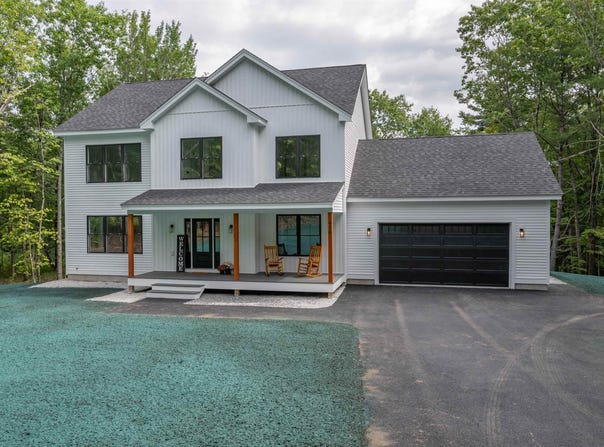 956 N Barnstead Road, Barnstead, NH 03225