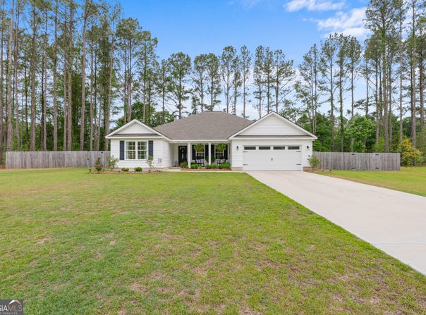 343 Tallulah Bend, Ellabell, GA 31308