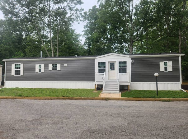 433 Mill Road, Calverton, NY 11933