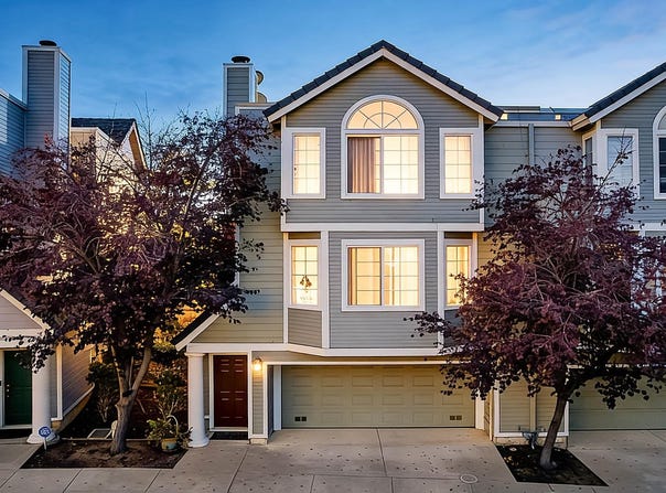 2207 Parnassus Ct, Hayward, CA 94542