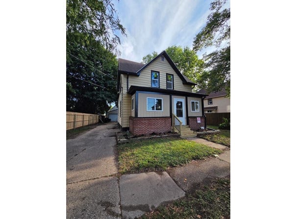 918 Gerald Avenue, Beloit, WI 53511