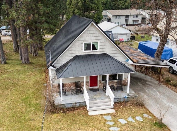 300 E Minnesota Avenue, McCloud, CA 96057
