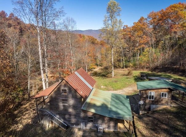 930 Copperhead Cove, Sylva, NC 28779