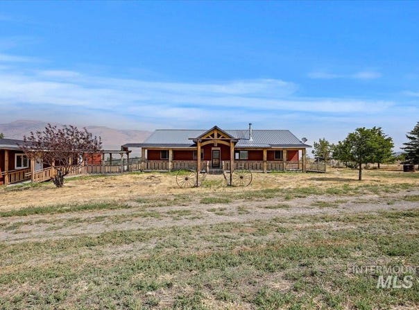 1206 E 2000 S, Elba, ID 83342