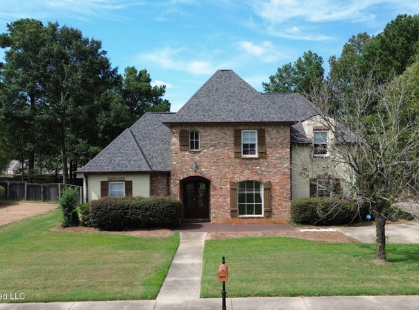 809 Beaumont Drive, Madison, MS 39110