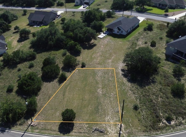 208 George Dolson, Blanco, TX 78606
