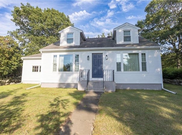 836 Main Road, Tiverton, RI 02878