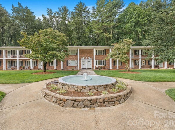 102 Boyd Drive, Flat Rock, NC 28731