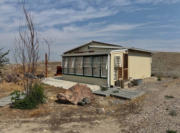 18 S Butte Ct, Riverton, WY 82501