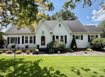 300 Plum St., Carmi, IL 62821