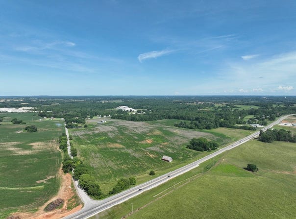 Happy Valley Rd., Glasgow, KY 42141