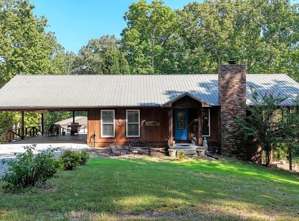 221 Grace Ln, EVA, TN 38333