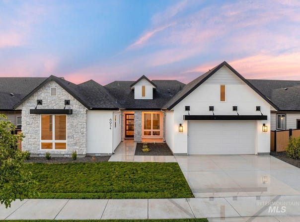 6954 Saddle Bred Way, Star, ID 83669