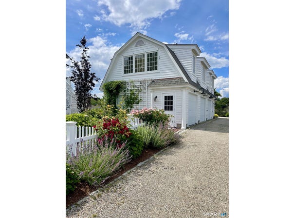 165 Middle Beach Road, Madison, CT 06443