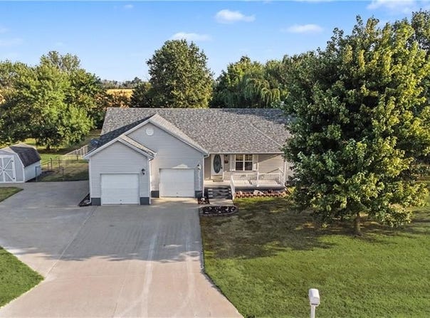 150 SE 26th Road, Lamar, MO 64759