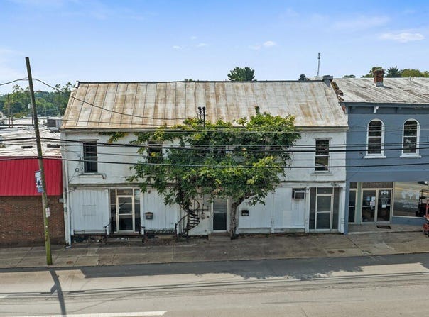 111 W Main St, West Union, OH 45693