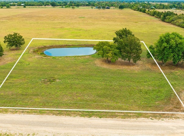 311 Private Road 33263, Sumner, TX 75486