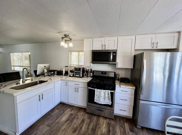 9100 Single Oak Dr., Lakeside, CA 92040