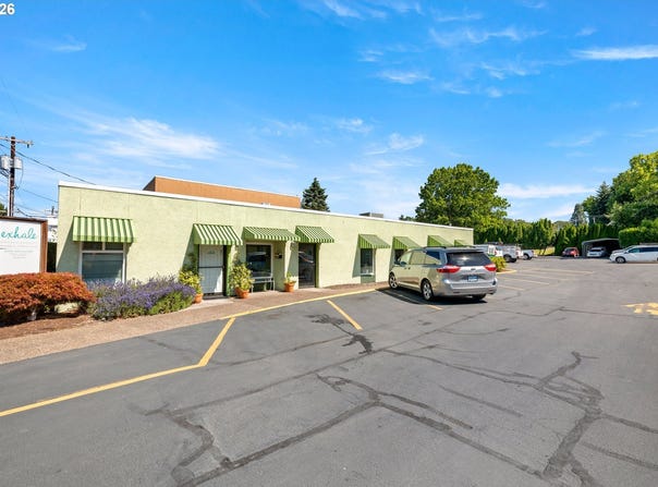 2318 PACIFIC Ave, ForestGrove, OR 97116