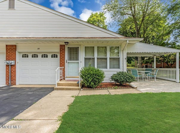 3 Myrtle Place, Whiting, NJ 08759