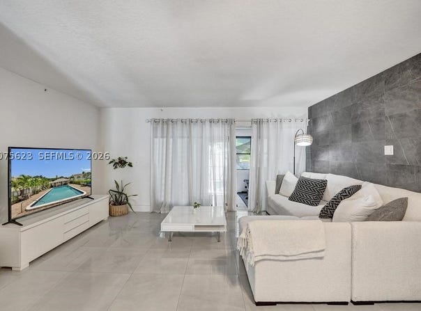 3000 NW 5th Ter, Pompano Beach, FL 33064