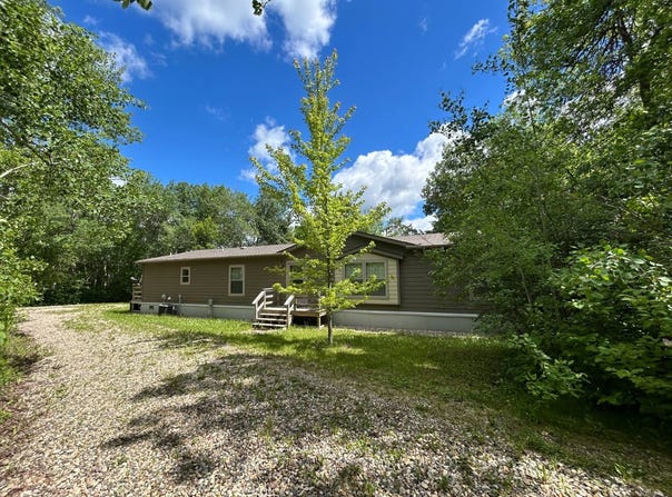 25 Boundary Lake, Dunseith, ND 58318