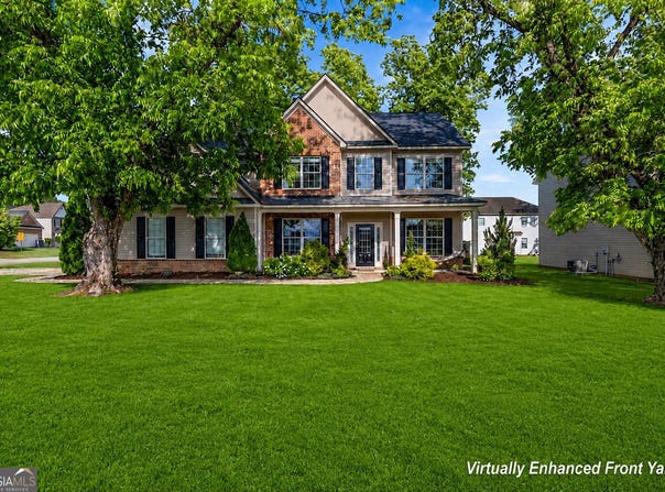 126 Meadows Walk Drive, Byron, GA 31008