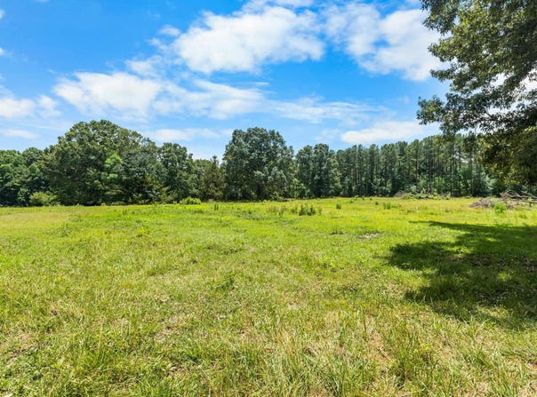 Poole Road, Clinton, SC 29325