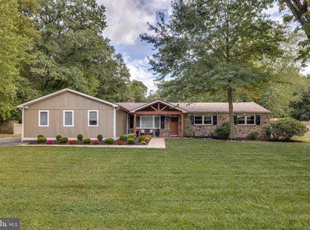 120 WAVERLY Avenue, MOUNT LAUREL, NJ 08054