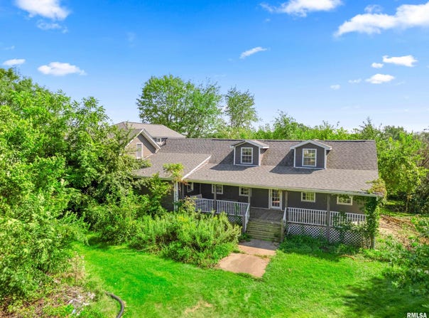 3074 COLE HOLLOW Road, Pekin, IL 61554