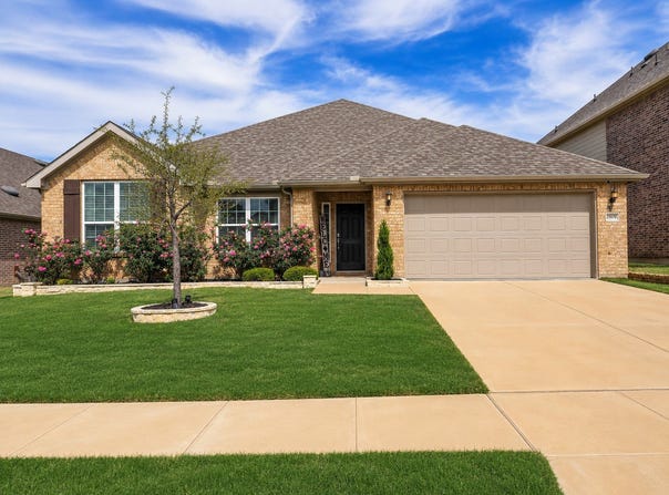 2809 Ranger Lane, Aubrey, TX 76227