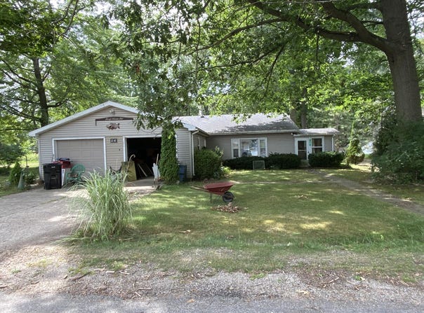 226 Dons Drive, Coldwater, MI 49036