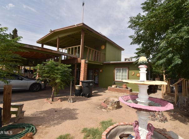 8141 KIELY Road, Vinton, TX 79821