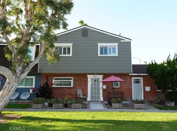 8226 Pennington Dr, Huntington Beach, CA 92646