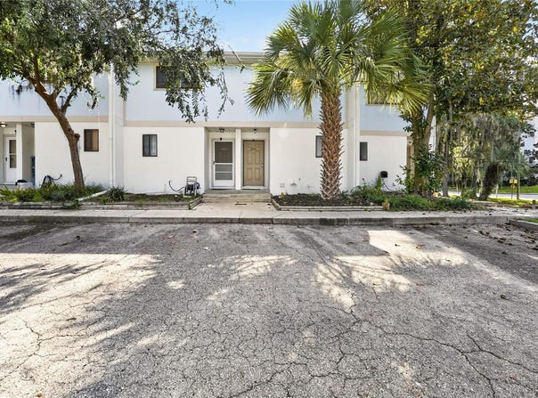 1434 SW 25TH Place, GAINESVILLE, FL 32608