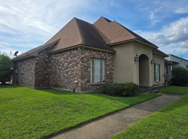 202 Allan Dr, Baton Rouge, LA 70815