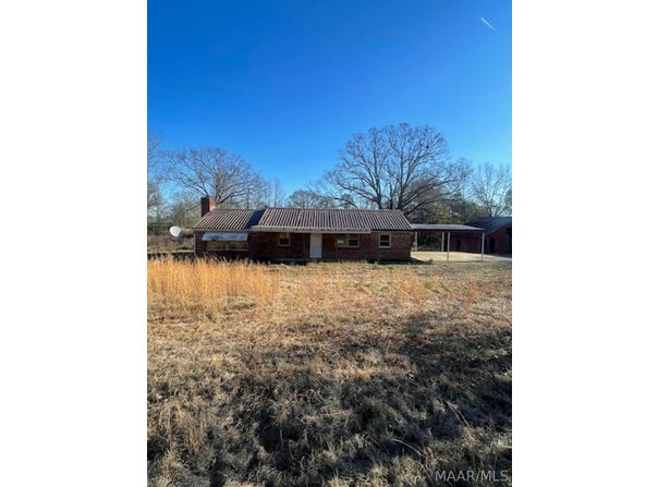 2737 Gardner Road, Grady, AL 36036