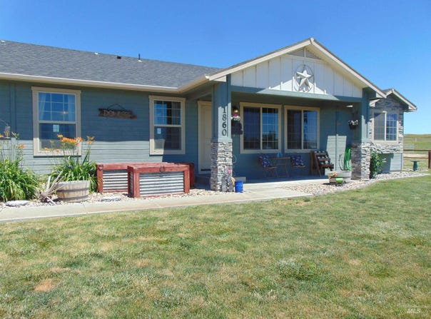 1860 Graham Blvd., Vale, OR 97918