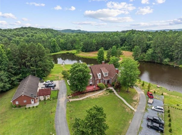 922 River Bend Road SW, Plainville, GA 30733