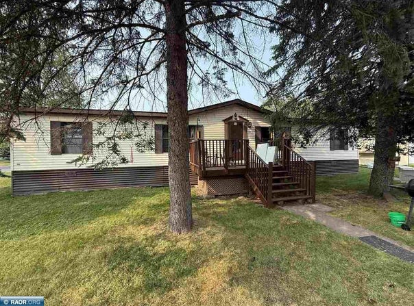 13 Coban Dr, Duluth, MN 55808
